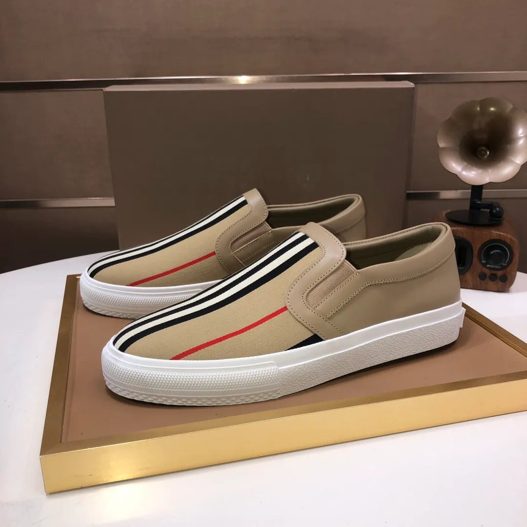 Men's shoes 💰480💰 [Burberry] (cowhide lining) classic low-top sneakers｜Imported cowhide with classic plaid fabric｜Cowhide lining｜Original outsole｜Fine workmanship and comfortable to wear Size: 38-44 (customized at 45)